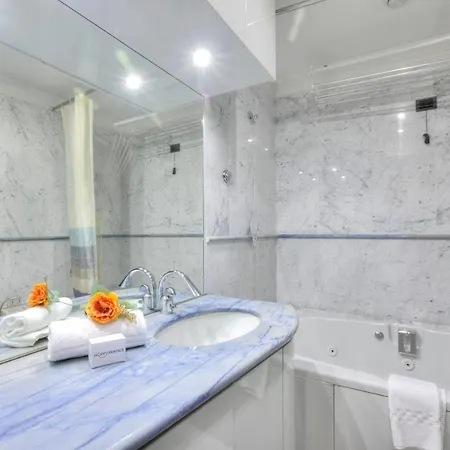 Apartment Palace 34 Few Meters From The Sea - Happy